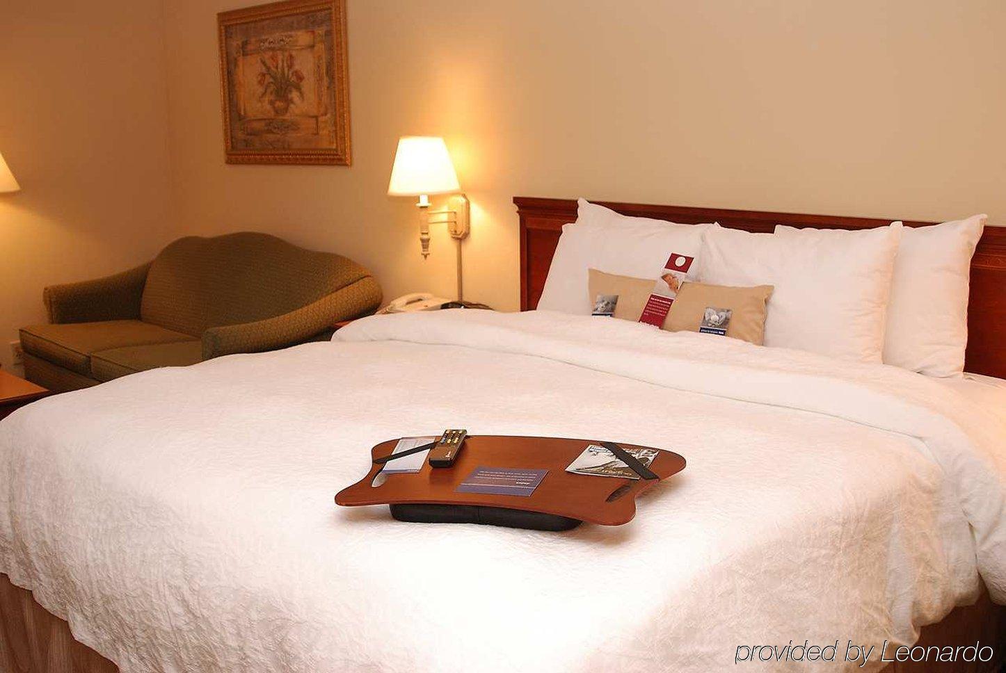 Spark By Hilton Jackson Ridgeland Room photo