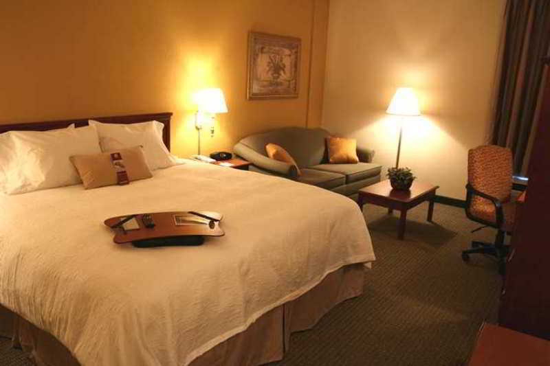 Spark By Hilton Jackson Ridgeland Room photo